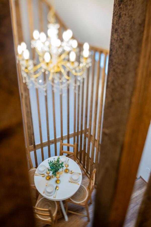 Fernweh Haus Brasov Hotel Bagian luar foto