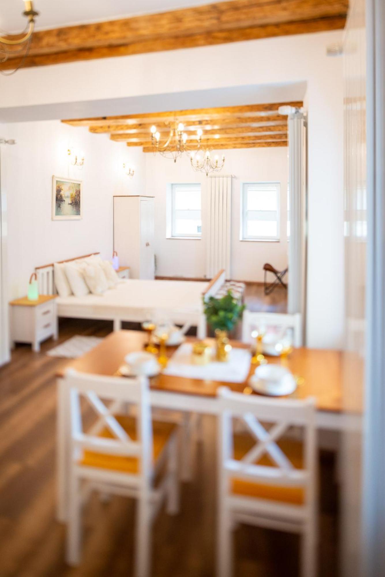 Fernweh Haus Brasov Hotel Ruang foto