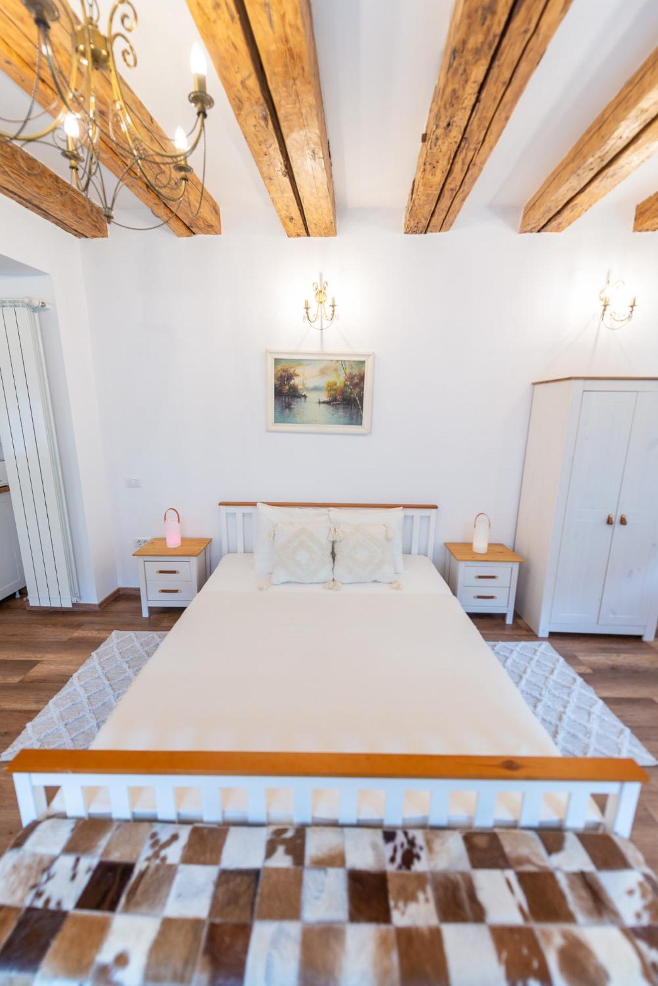 Fernweh Haus Brasov Hotel Ruang foto