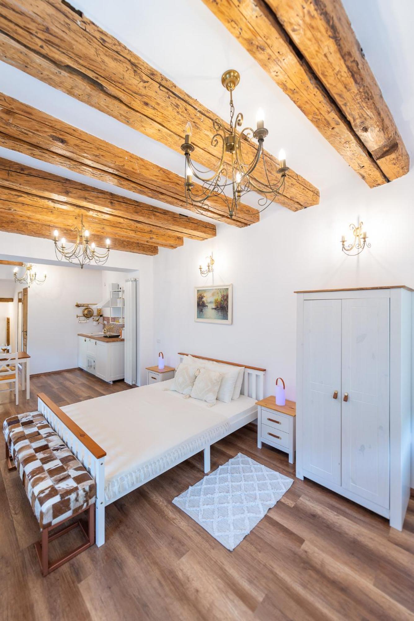 Fernweh Haus Brasov Hotel Ruang foto